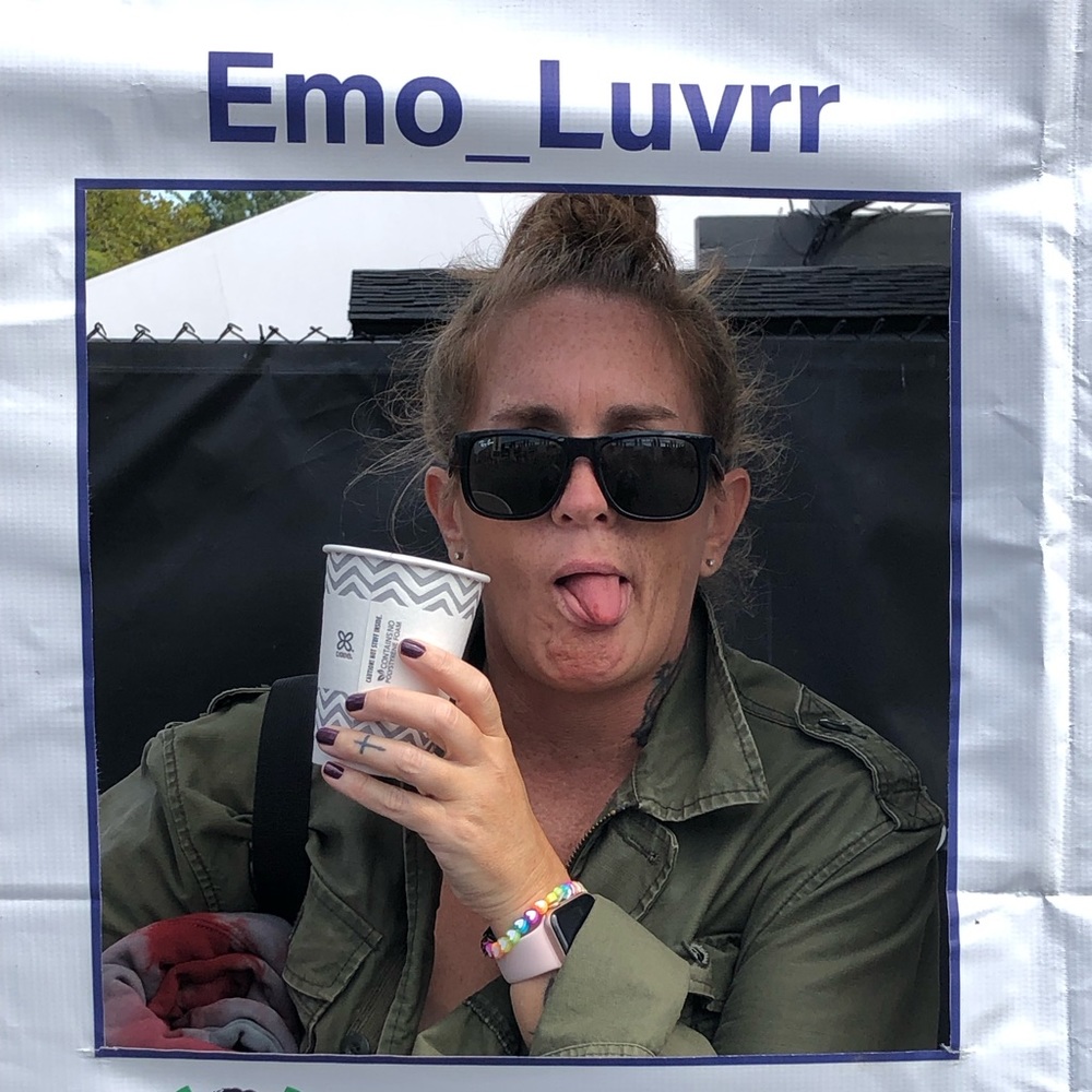 Meet your Posher, Stephanie